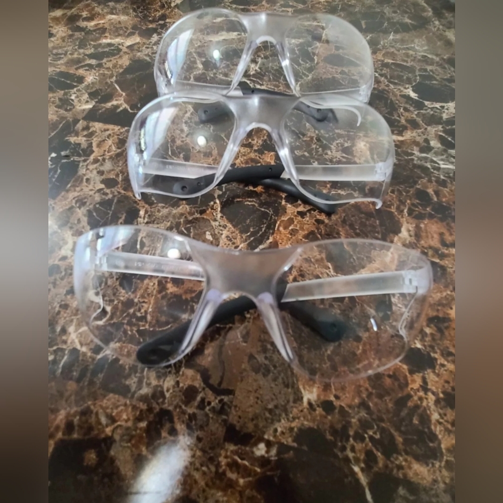 Lot of 3 Work safely goggles